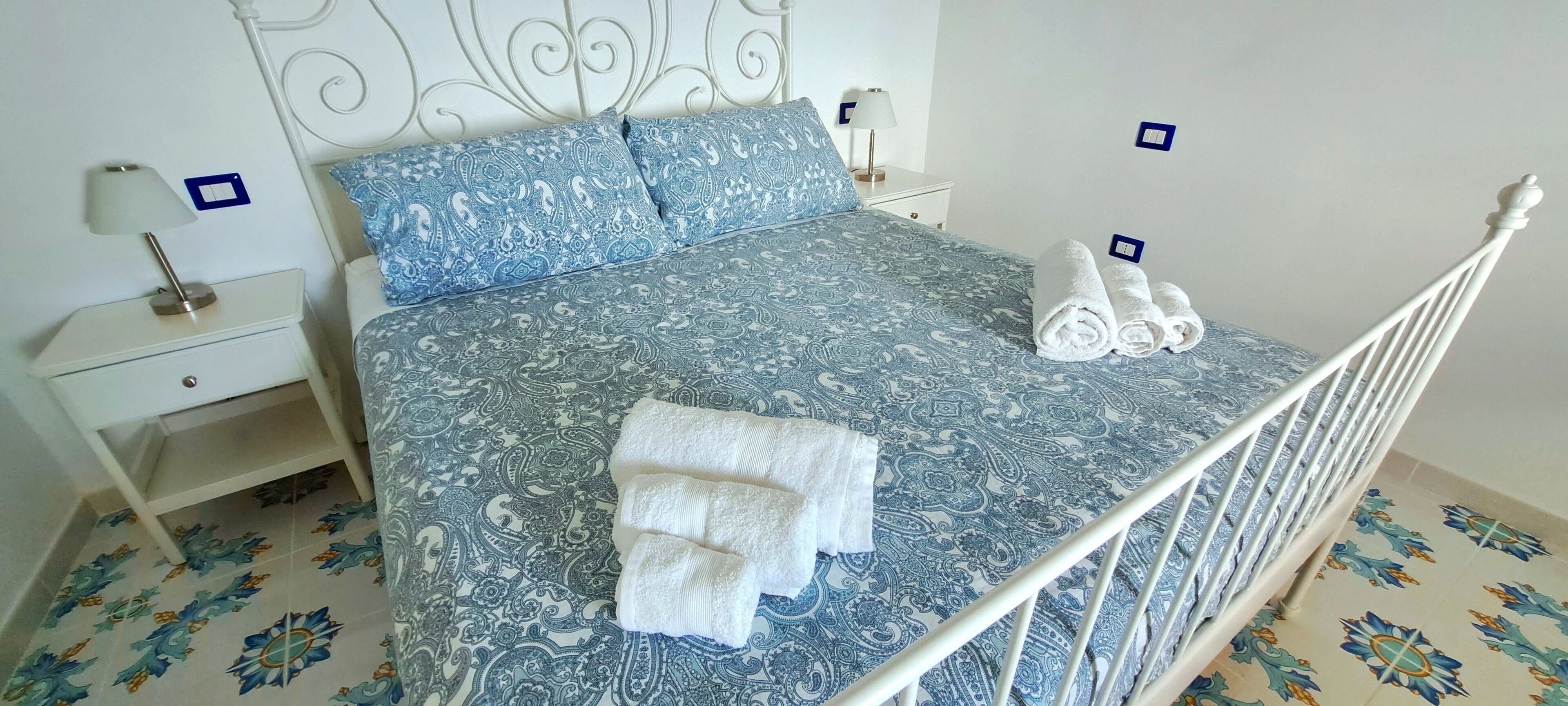 1 camera, una scrivania, ferro/asse da stiro, Wi-Fi gratuito