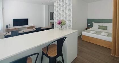 AL.Fredos 1| Mindelo | Beachfront