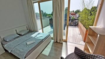 Comfort Studio Suite | Soundproofing, free WiFi, bed sheets