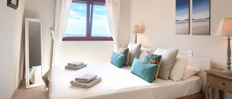 5 bedrooms, iron/ironing board, WiFi