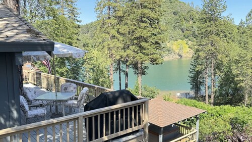Lakeview, Pool Table, Near Marina, Sleeps 10