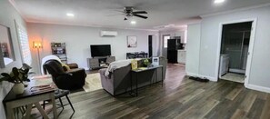 TV - Creek House at Oldakers Place (Ansted)