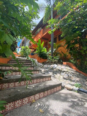 Property grounds - Studio Jardin Secret – Your Tropical Hideaway in the Heart of Puerto Vallarta (Puerto Vallarta)
