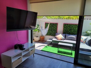 TV