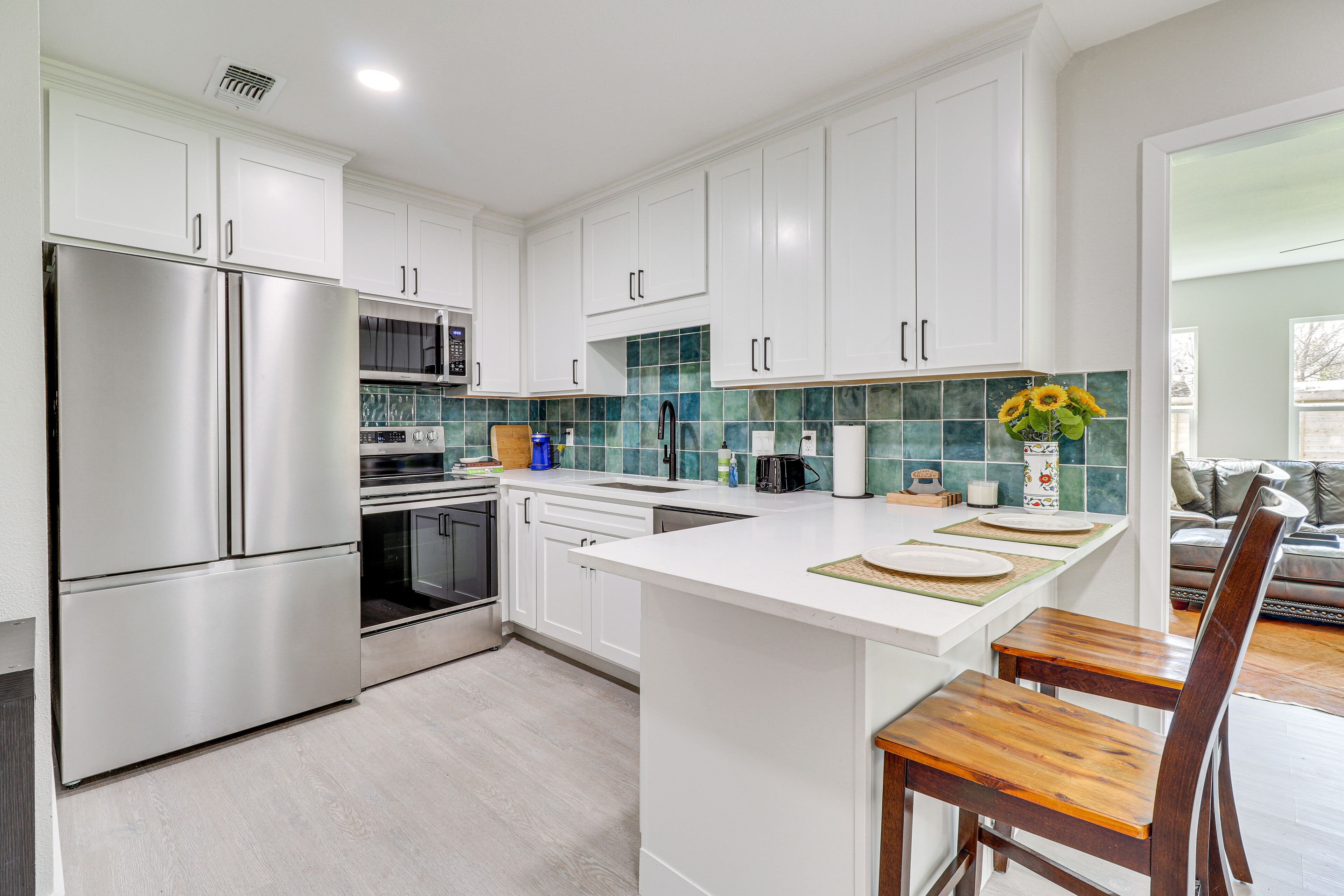 Remodeled Home w/ Yard ~ 5 Mi to Downtown Austin!