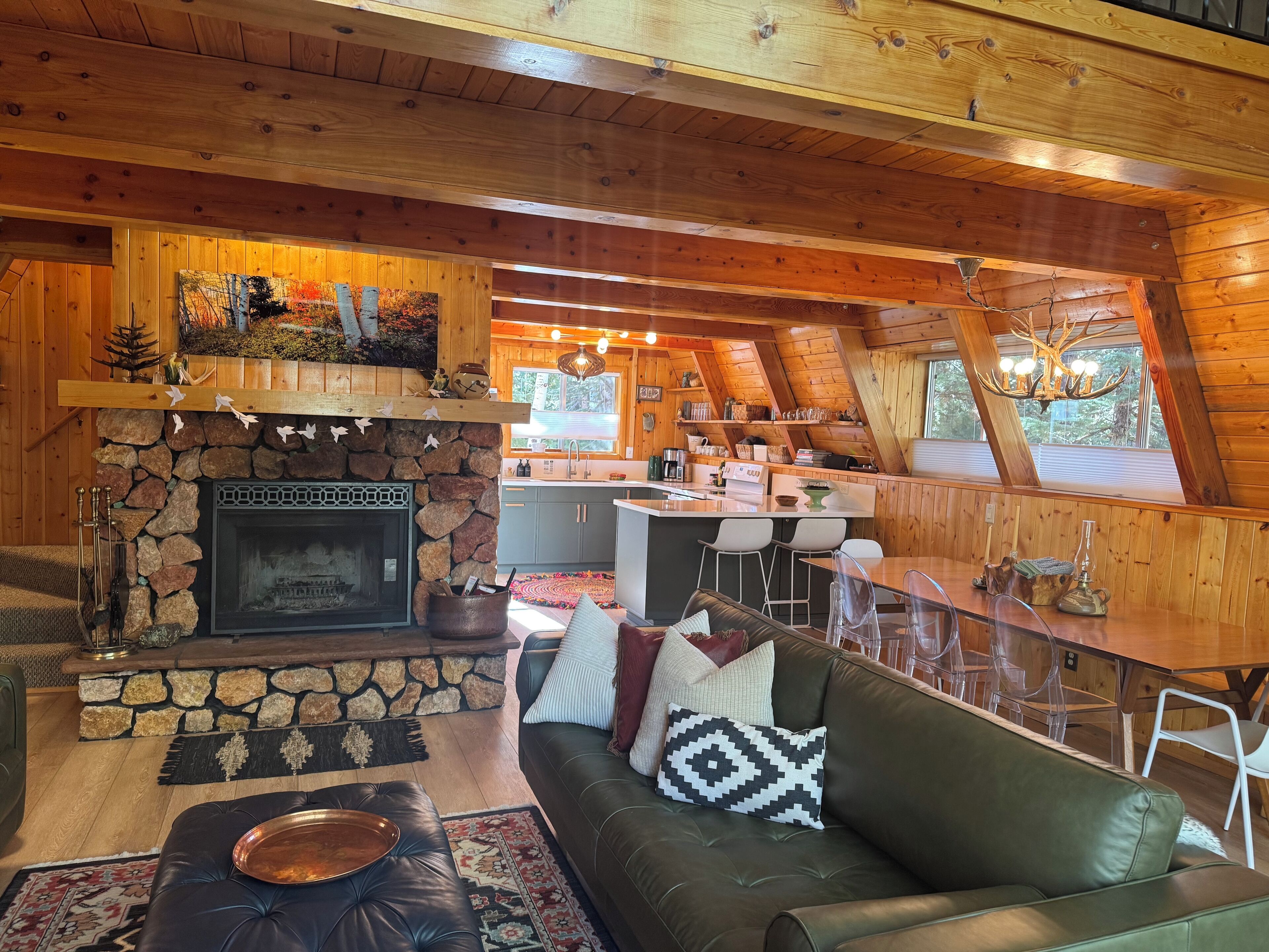 Living area with view to kitchen
