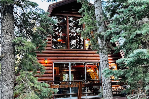 Front of cabin facing the road