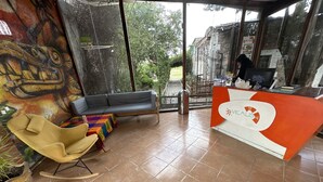 Reception - Vicalis  (Teotihuacan)