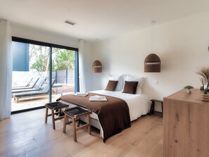 4 Schlafzimmer, Bügeleisen/Bügelbrett, Reisekinderbett, WLAN