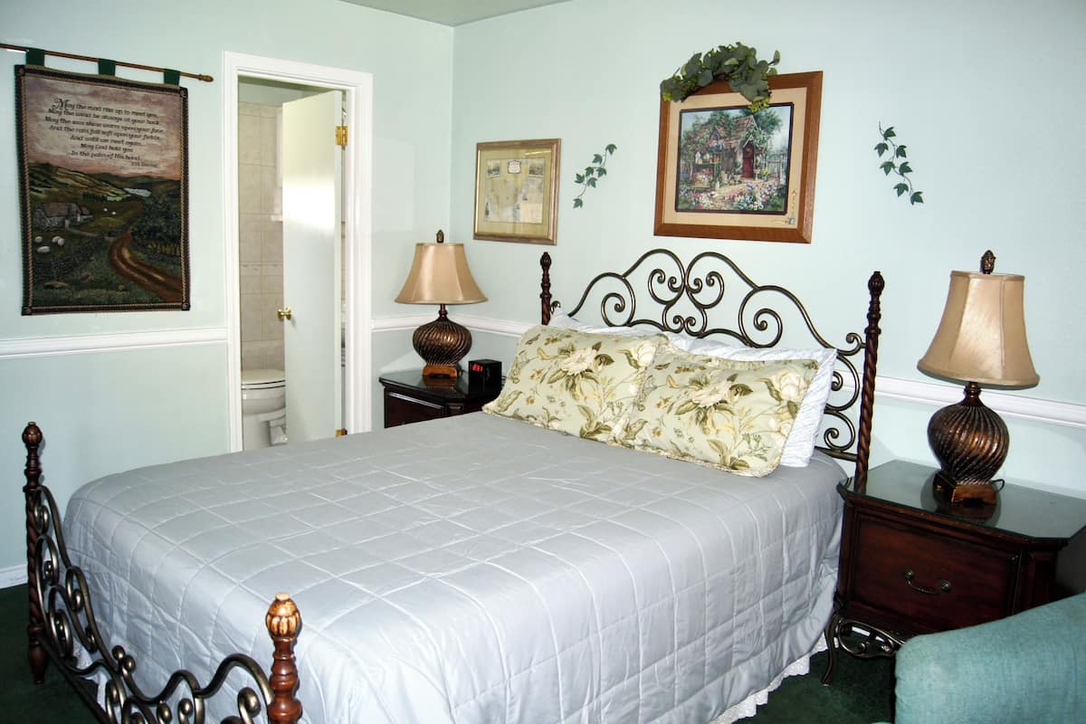 Desk, free WiFi, bed sheets