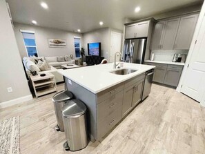 Interior - Southern Utah charm. Close to St George and National Parks (Washington)