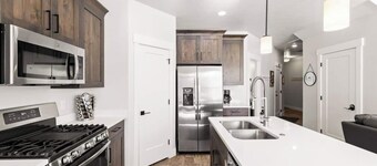 Southern Utah charm. Close to St George and National Parks