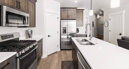 Southern Utah charm. Close to St George and National Parks