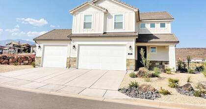 Southern Utah charm. Close to St George and National Parks