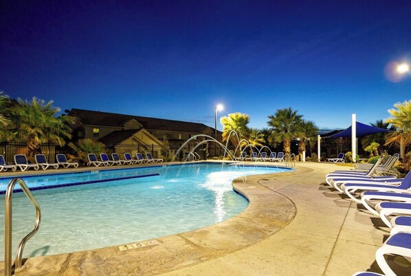 A heated pool - Southern Utah charm. Close to St George and National Parks (Washington)