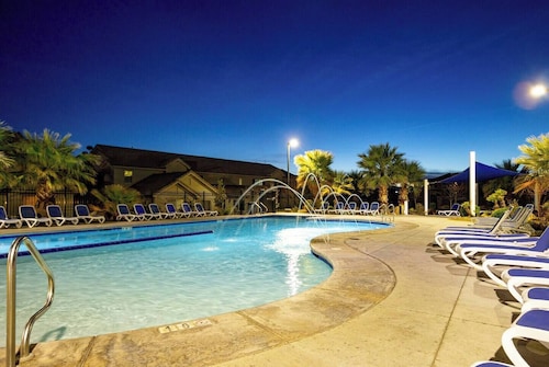Southern Utah charm. Close to St George and National Parks