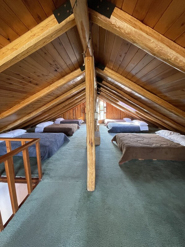 4 habitaciones, wifi y ropa de cama