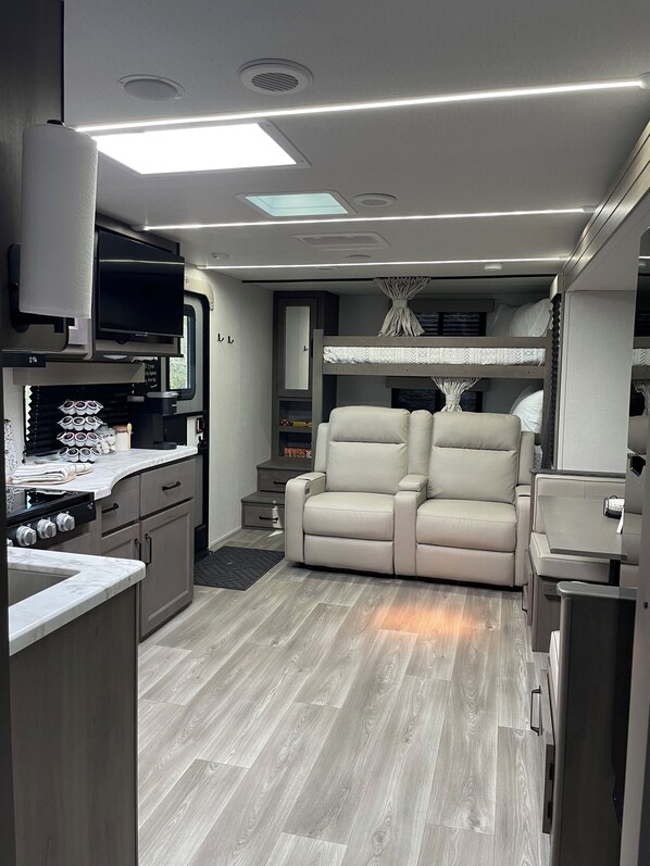 Interior - Mountain Top XPLOR (Sevierville)