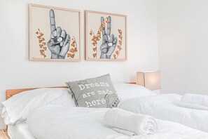 2 bedrooms, WiFi, bed sheets