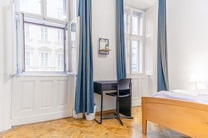 2 Schlafzimmer, Bügeleisen/Bügelbrett, WLAN, Bettwäsche