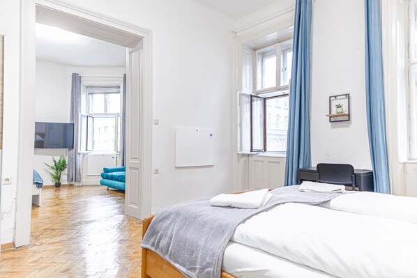 2 bedrooms, iron/ironing board, WiFi, bed sheets