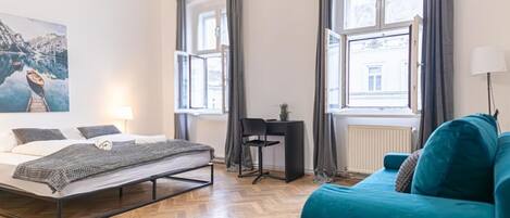 2 slaapkamers, een strijkplank/strijkijzer, wifi, beddengoed