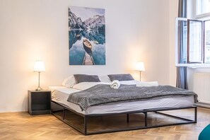 2 bedrooms, iron/ironing board, WiFi, bed sheets