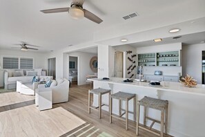 Wasserkocher mit Kaffee-/Teezubehör, Wasserkocher, Toaster