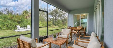 Casa, letti multipli, idromassaggio, vista giardino (ALT13314) | Ristorazione all'aperto