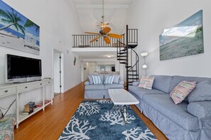 Condo, Multiple Beds, Patio (WA4410-317) | Living area