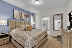 House, Multiple Beds, Pool Access (MOC5541) | 6 bedrooms, individually decorated, individually furnished, bed sheets - 5541 Misty oak Circle (Davenport)