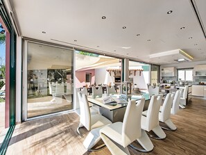 Ristorazione all'aperto