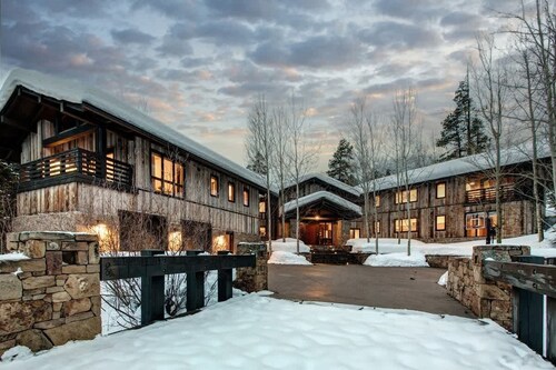 Abode on the Big Trail, access to ski runs