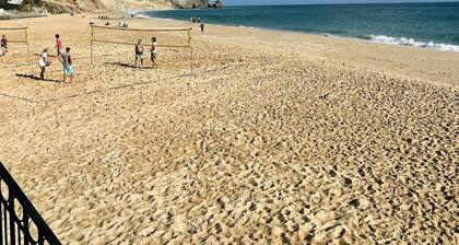 Casa Da Praia right on magical Luz beach