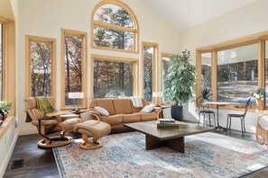 Smart TV, fireplace, video games, stereo