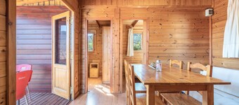 Ferienhaus 'Cabaña Madera B' mit Bergblick, WLAN und Klimaanlage
