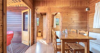 Maison de vacances 'Cabaña Madera B' avec vue sur les montagnes, Wi-Fi et climatisation