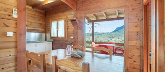 Holiday Home 'Cabaña Madera A' with Mountain View, Wi-Fi and Air Conditioning