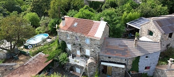 Holiday Home 'La Jeannette' with Mountain View, Private Pool and Wi-Fi