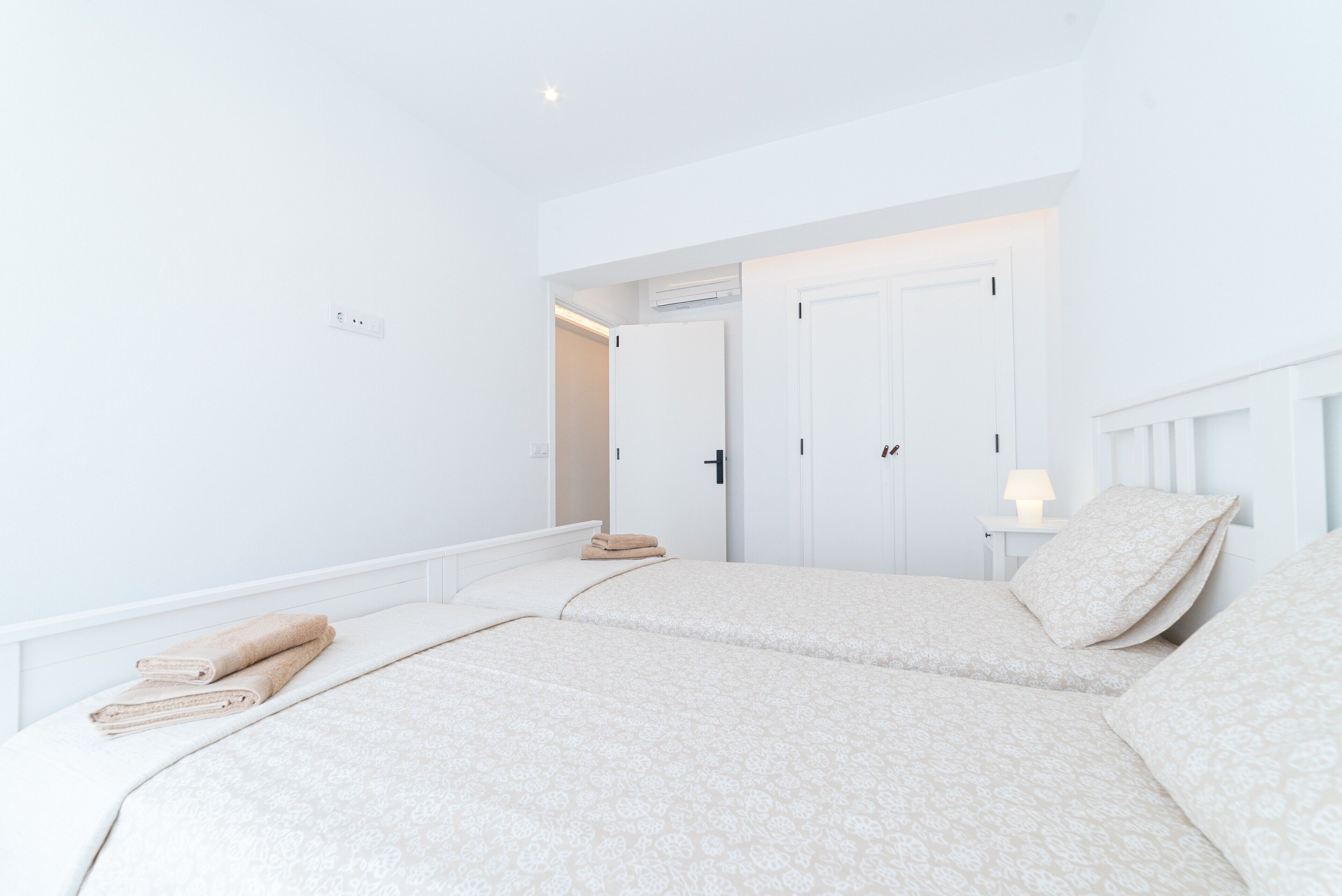 3 bedrooms, free WiFi, bed sheets