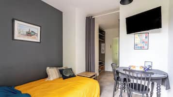1 chambre, Wi-Fi gratuit, draps fournis