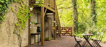 Studio Apartment 'Les Gîtes Du Robelier - Le Nid' with Shared Garden, Balcony and Wi-Fi