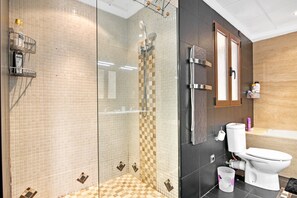Shower, hair dryer, towels - Apartment 'Somni' with Sea View, Wi-Fi and Air Conditioning (Xàbia)