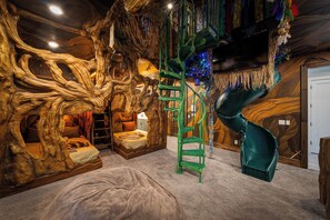 10 chambres, fer et planche à repasser, Wi-Fi, draps fournis