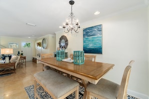Dining - 5 Min to Beach! Private Pool & Spa, Bikes, Porch (Naples)