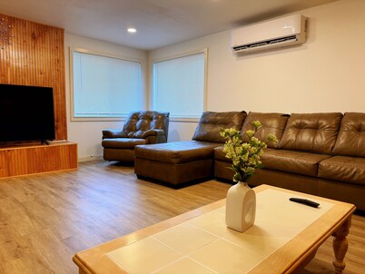 Comfortable Coast Stay North Bend, Coos bay & Dunes