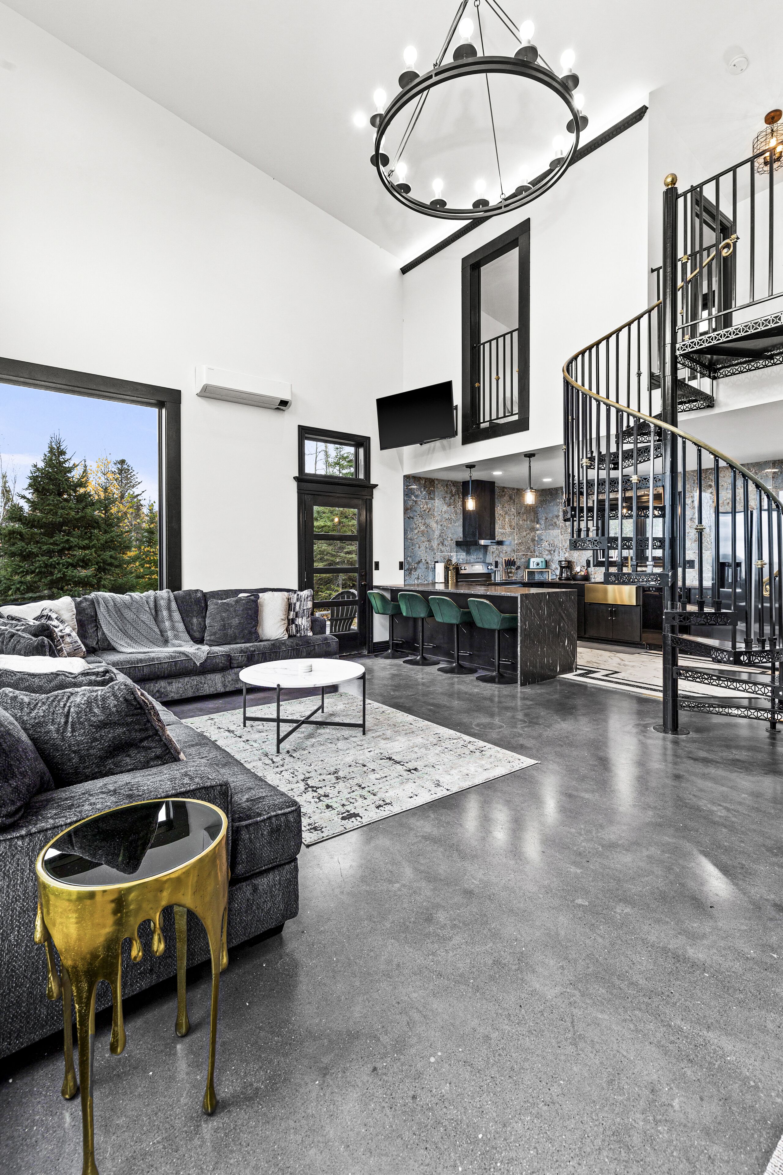 Téléviseur connecté, foyer