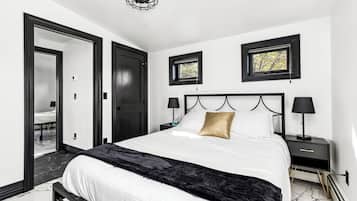 3 bedrooms, iron/ironing board, travel crib, free WiFi