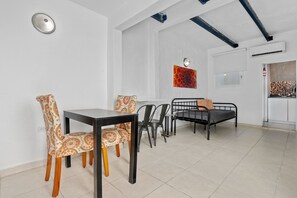 Comfort-Apartment, 1 Schlafzimmer | Esszimmer