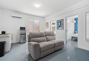 Smart TV 50 pulgadas con canales de televisión digitales, libros